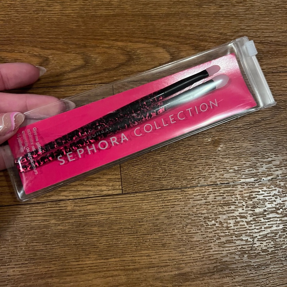 Sephora collection, silicone, glitter, eye brushes, brand new